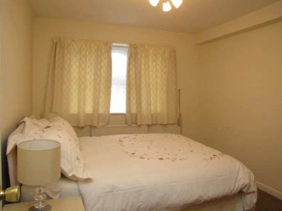 1 bedroom Flat to re...